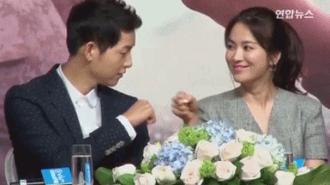 Song Joong Ki - Song Hye Kyo và những khoảnh khắc ngọt ngào trước khi ly hôn song joong ki song hye kyo va nhung khoanh khac ngot ngao truoc khi ly hon