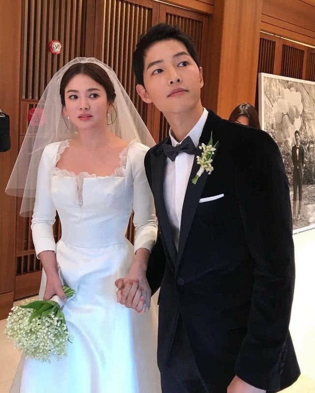 Luật sư tiết lộ Song Hye Kyo có lỗi, nên Song Joong Ki mới có quyền đệ đơn ly hôn luat su tiet lo song hye kyo co loi nen song joong ki moi co quyen de don ly hon