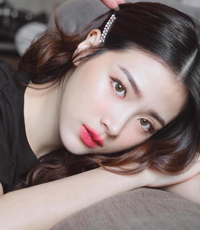 baifern pimchanok nu chinh chiec la bay tu lao dao vi scandal nghien ma tuy den no luc vuc day su nghiep
