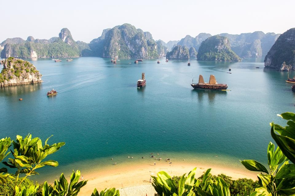 Đảo Lý Sơn lọt top 10 bãi biển đẹp nhất Việt Nam do Forbes bình chọn dao ly son lot top 10 bai bien dep nhat viet nam do forbes binh chon