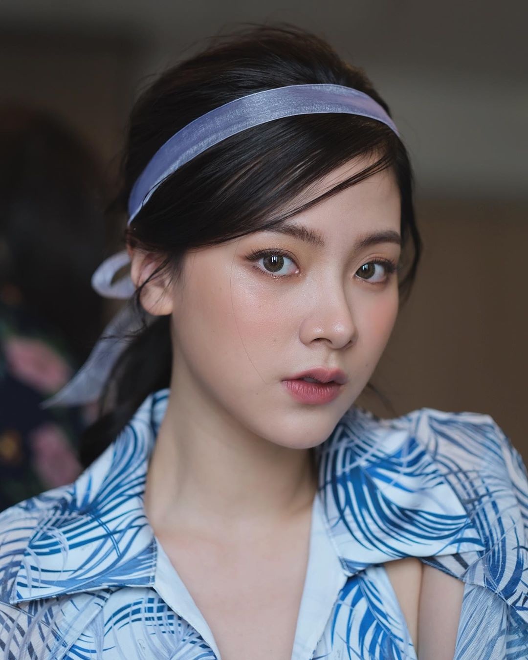 Nữ chính phim "Chiếc lá cuốn bay" khoe ảnh hồi bé chứng minh không "dao kéo" nu chinh chiec la cuon bay khoe loat anh hoi be chung minh nhan sac khong dao keo