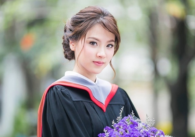 Baifern của "Chiếc lá cuốn bay" khoe loạt ảnh ngày bé đáng yêu giữa cơn sốt sang Việt Nam dự sự kiện baifern cua chiec la cuon bay khoe loat anh ngay be dang yeu giua con sot sang viet nam du su kien