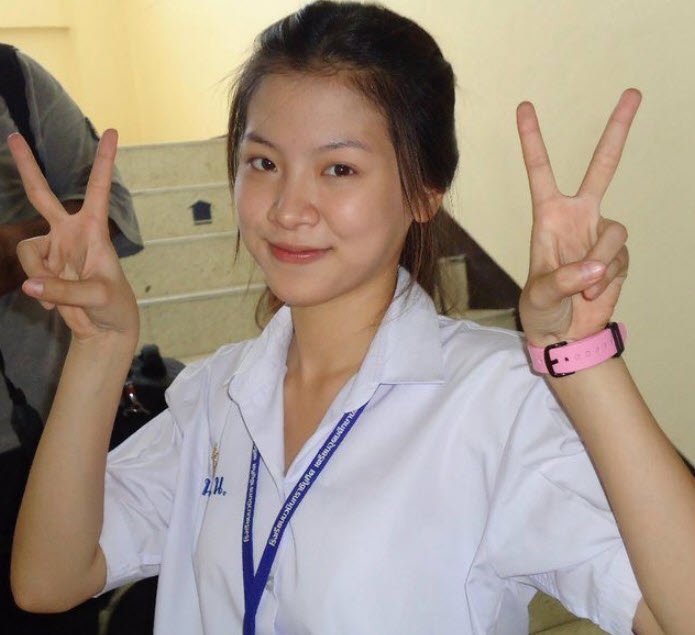 Baifern của "Chiếc lá cuốn bay" khoe loạt ảnh ngày bé đáng yêu giữa cơn sốt sang Việt Nam dự sự kiện baifern cua chiec la cuon bay khoe loat anh ngay be dang yeu giua con sot sang viet nam du su kien