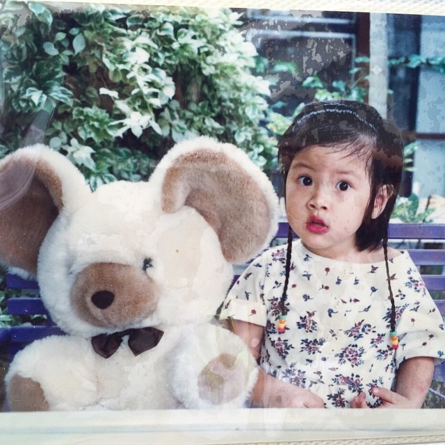 Baifern của "Chiếc lá cuốn bay" khoe loạt ảnh ngày bé đáng yêu giữa cơn sốt sang Việt Nam dự sự kiện baifern cua chiec la cuon bay khoe loat anh ngay be dang yeu giua con sot sang viet nam du su kien