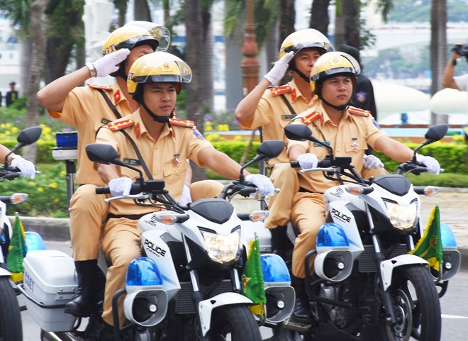 CSGT giỏi ngoại ngữ sẽ xử phạt người nước ngoài vi phạm giao thông csgt gioi ngoai ngu duoc lua chon de xu phat nguo i nuo c ngoa i vi pha m giao thong