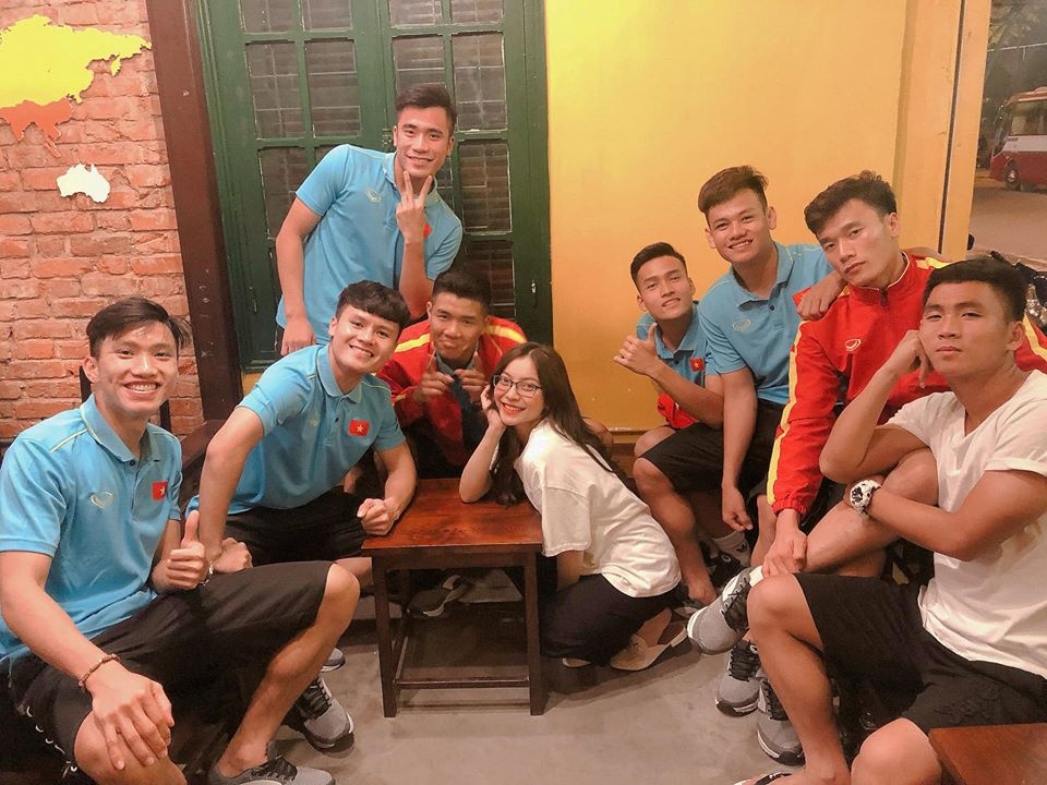 ban gai quang hai la ai
