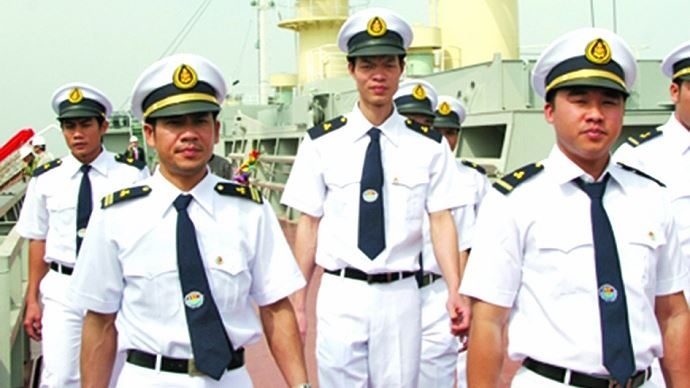 Vận tải biển Việt Nam: Nhiều thuyền viên bỏ biển lên bờ van tai bien viet nam nhieu thuyen vien bo bien len bo