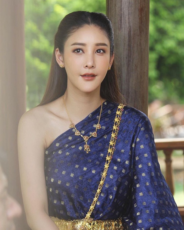 Dàn diễn viên toàn mỹ nam, mỹ nữ đa tài của phim "Chiếc lá cuốn bay" dan dien vien toan my nam my nu da tai cua phim chiec la cuon bay