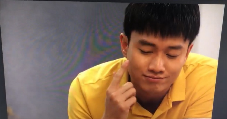 ve nha di con ngoai truyen nguoi dan ong chen vao chuyen tinh thu vu la ai