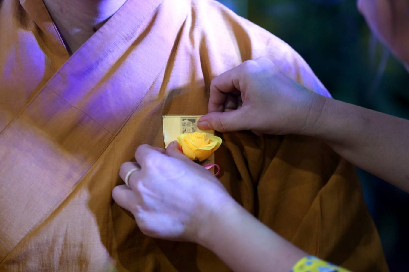 Mùa Vu Lan 2019: Người Hà Nội đi chùa từ sớm, người Sài Gòn thành tâm dự lễ thả hoa đăng mua vu lan 2019 nguoi ha noi di chua tu som nguoi sai gon thanh tam du le tha hoa dang