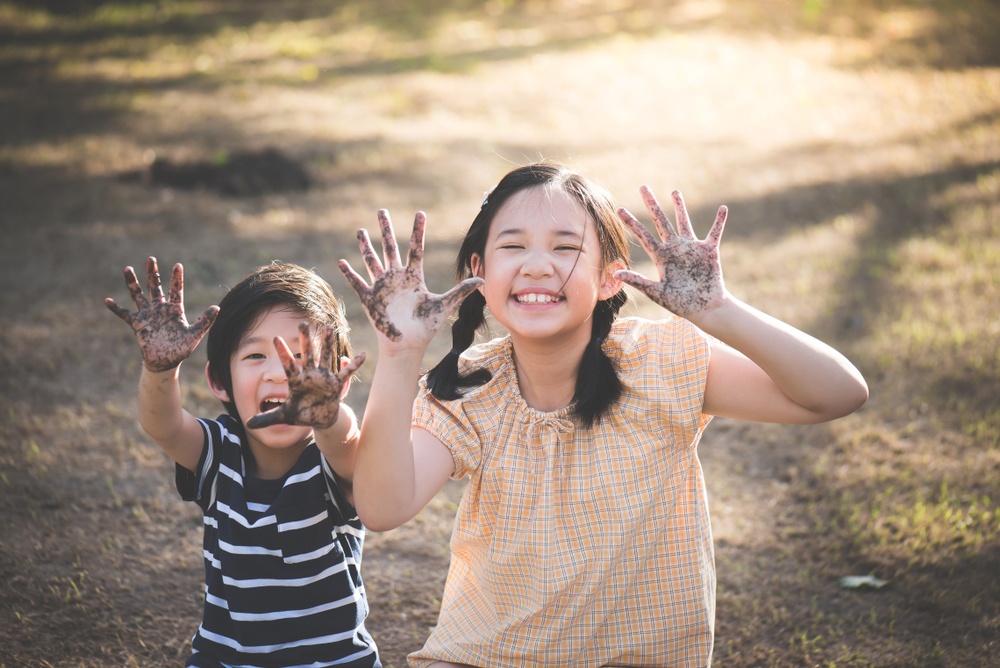 "Mặt tối" của những đứa trẻ ngoan, luôn vâng lời và làm hài lòng cả thế giới mat toi cua nhung dua tre ngoan luon vang loi va lam hai long ca the gioi