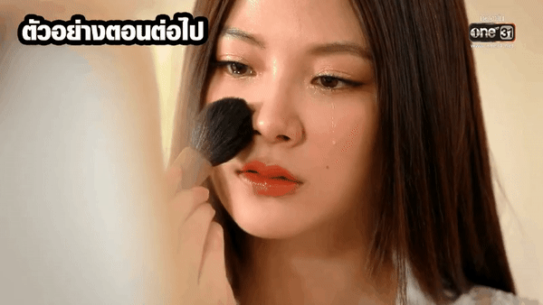 "Chiếc lá cuốn bay" tập 21: Chat càng yêu Nira hơn sau khi biết cô là người chuyển giới chiec la cuon bay tap 21 chat cang yeu nira hon sau khi biet co la nguoi chuyen gioi