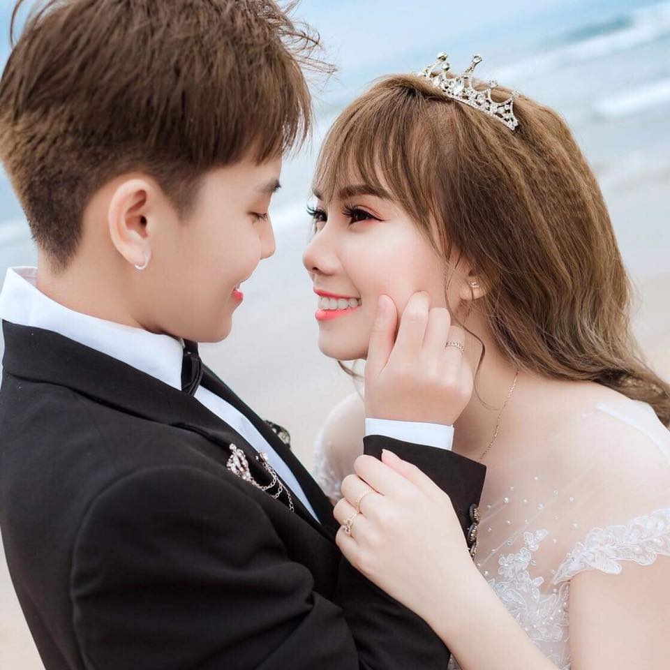 cuoc song vo chong cua cap doi dong tinh nu tung sang my ket hon