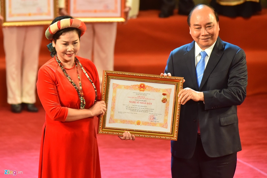 nghe si bac nam vinh du nhan danh hieu nghe sy nhan dan nghe sy uu tu