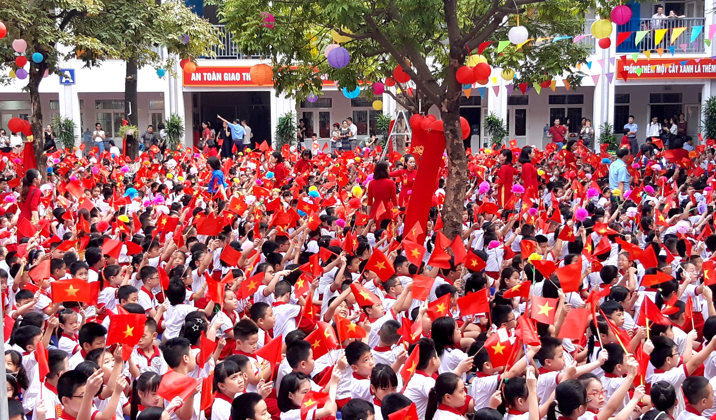 Chào năm học mới với loạt ảnh đáng yêu từ học sinh tiểu học chao nam hoc moi voi loat anh dang yeu tu hoc sinh tieu hoc