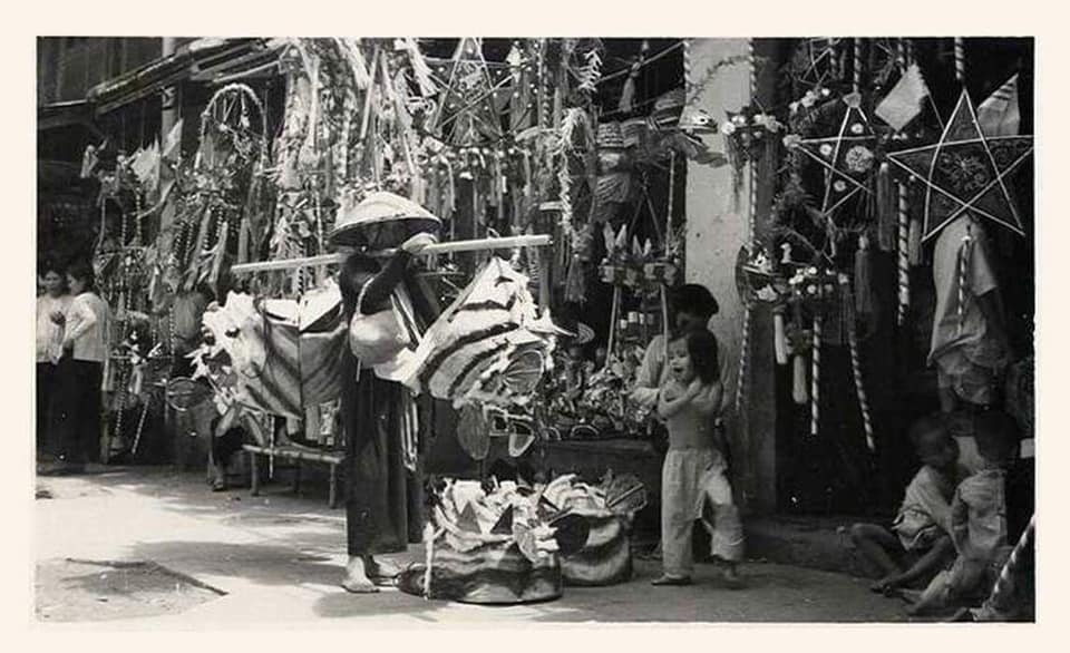 Ảnh quý về Tết Trung thu xưa ở Hà Nội những năm đầu thế kỷ 20 anh quy ve tet trung thu xua o ha noi nhung nam dau the ky 20