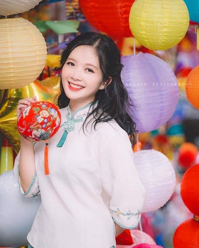 Phố Hàng Mã mùa Trung thu: Cấm chụp ảnh, nếu chụp trả phí 50 nghìn pho hang ma mua trung thu cam chup anh neu chup tra phi 50 nghin