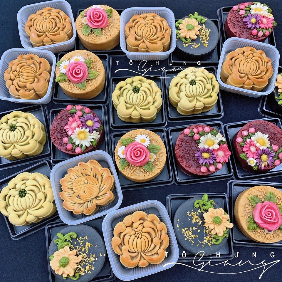 Trung thu đến sớm với mẻ bánh hoa nổi từ food blogger Tô Hưng Giang trung thu den som voi me banh hoa noi tu food blogger to hung giang