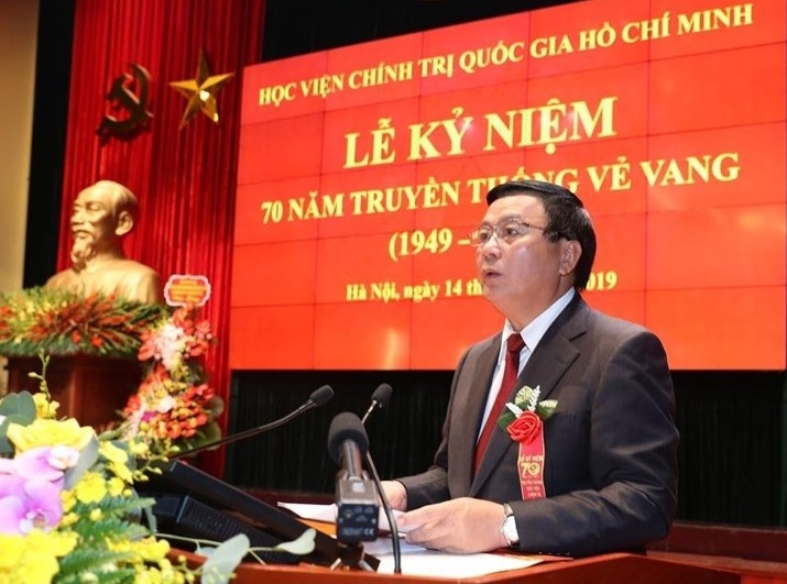 Tổng Bí thư, Chủ tịch nước gửi gắm niềm tin vào ngôi trường cao cấp nhất của Đảng tong bi thu chu tich nuoc gui gam niem tin vao ngoi truong cao cap nhat cua dang