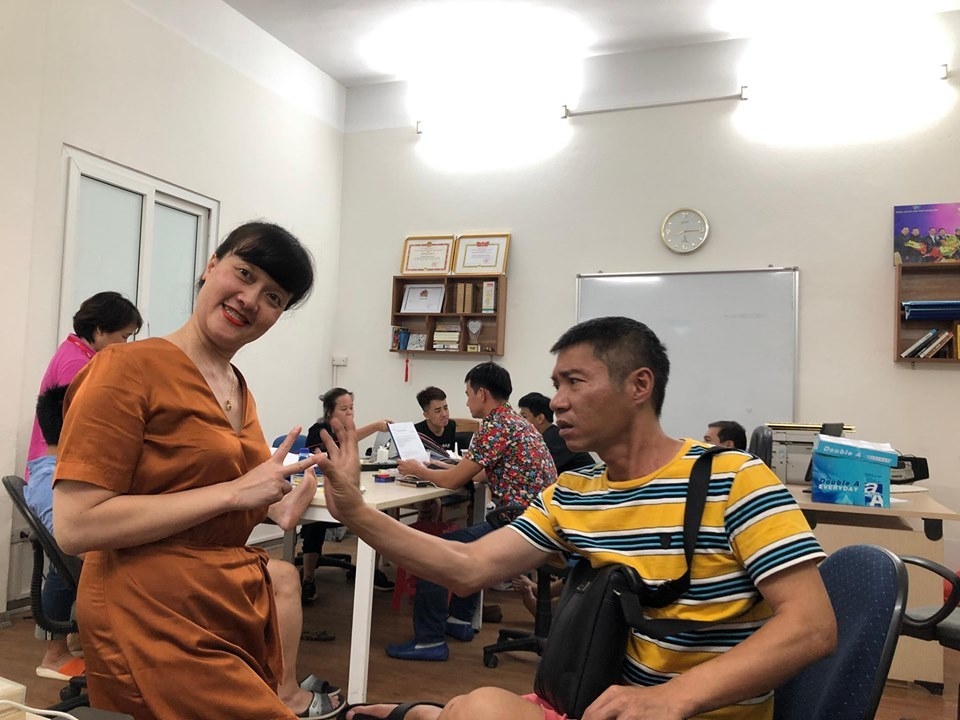 Dàn sao "Táo quân" quy tụ trong phòng tập gây tò mò với nhiều khán giả dan sao tao quan quy tu trong phong tap gay to mo voi nhieu khan gia