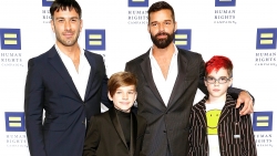 Ricky Martin và chồng hạnh phúc thông báo sắp chào đón em bé thứ 4