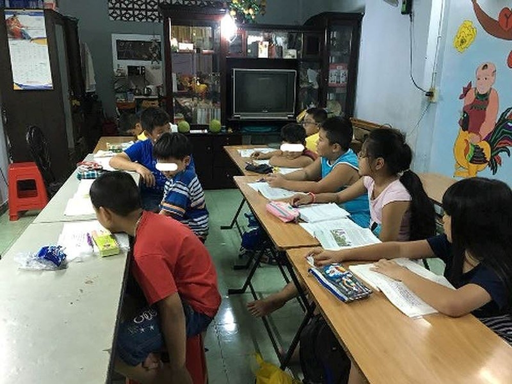Trẻ học lớp 1, có cần học thêm hay không? tre hoc lop 1 co can hoc them hay khong
