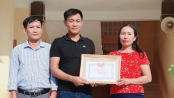 ong alberto mendoza se chia se kinh nghiem chong covid 19 cua viet nam tai phillipinese