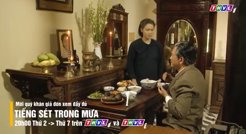 Tiếng sét trong mưa tập 28: Vào ngày giỗ, Bình hiện về trách móc cậu Ba tieng set trong mua tap 28 vao ngay gio binh hien ve trach moc cau ba