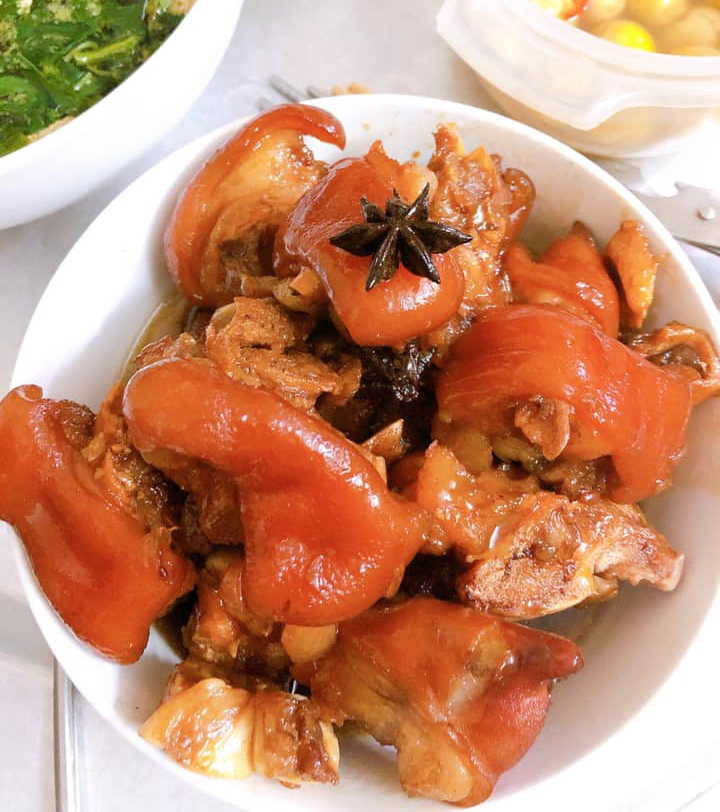 Cách nấu chân giò hầm coca ăn cùng cơm nóng ngày thu se lạnh cach nau chan gio ham coca an cung com nong ngay thu se lanh
