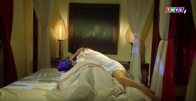 Thảo Trang"Tiếng sét trong mưa": "Phụ nữ không có ngực thì không sexy" thao trang dien vien dong canh nong trong tieng set trong mua thua nhan nang nguc