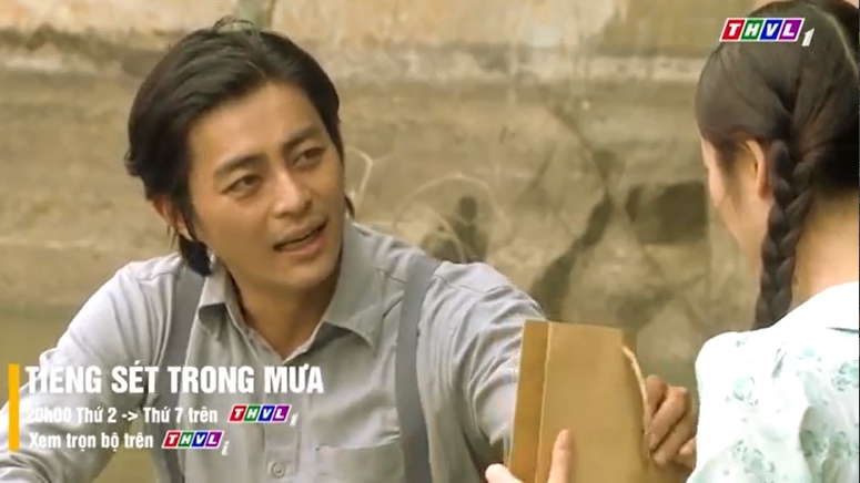 Tiếng sét trong mưa tập 35: Phượng có nụ hôn đầu oan nghiệt tieng set trong mua tap 35 phuong co nu hon dau oan nghiet