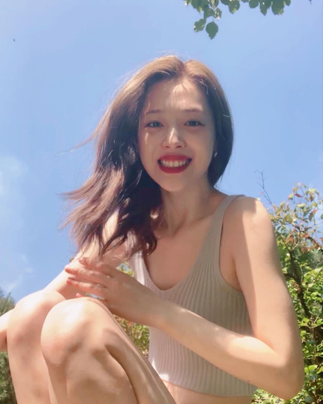 Trước khi qua đời, Sulli tích cực đăng ảnh trên trang cá nhân truoc khi qua doi sulli tich cuc dang anh tren trang ca nhan