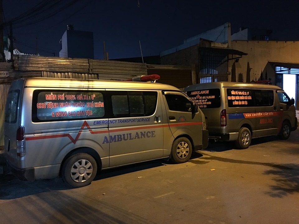Cặp vợ chồng bán đất, bán nhà để mua hai chiếc xe vì lý do đặc biệt cap vo chong ban dat ban nha de mua hai chiec xe vi ly do dac biet