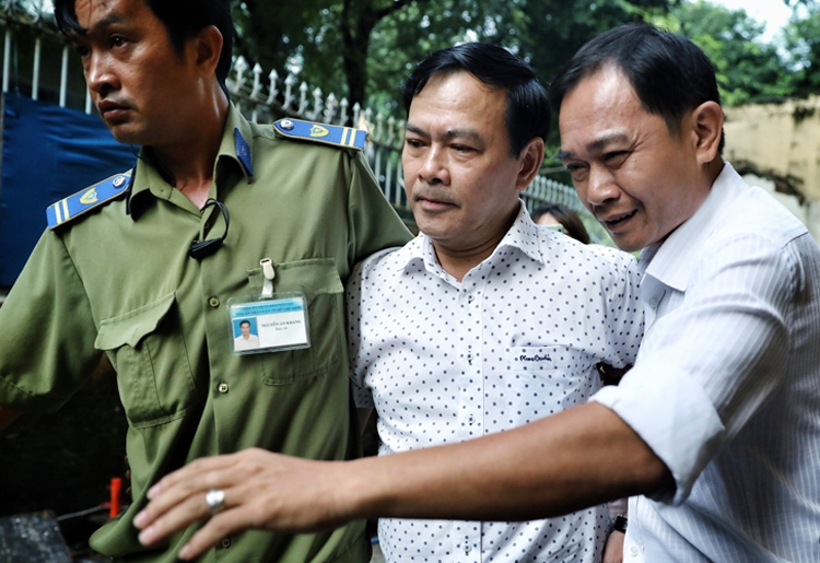 Nguyễn Hữu Linh đề nghị hủy án hai bản án, tiếp tục không thừa nhận hành vi phạm tội nguyen huu linh de nghi huy an hai ban an tiep tuc khong thua nhan hanh vi pham toi