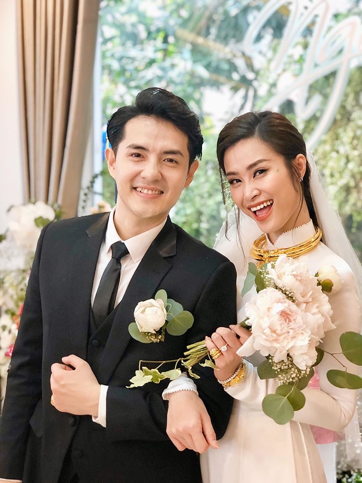 Đông Nhi - Ông Cao Thắng và loạt khoảnh khắc đẹp trong đám cưới thế kỷ dong nhi ong cao thang va loat khoanh khac dep trong dam cuoi the ky