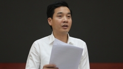 madam lien dang facebook cho sua tren duong shark lien bi dan mang nem da