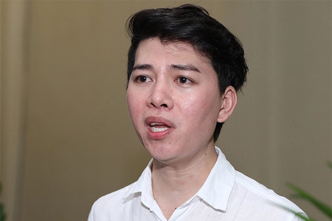 Đàm Vĩnh Hưng không đến tòa dù bị kiện buộc bồi thường 150 triệu đồng dam vinh hung khong den toa du bi kien buoc boi thuong 150 trieu dong