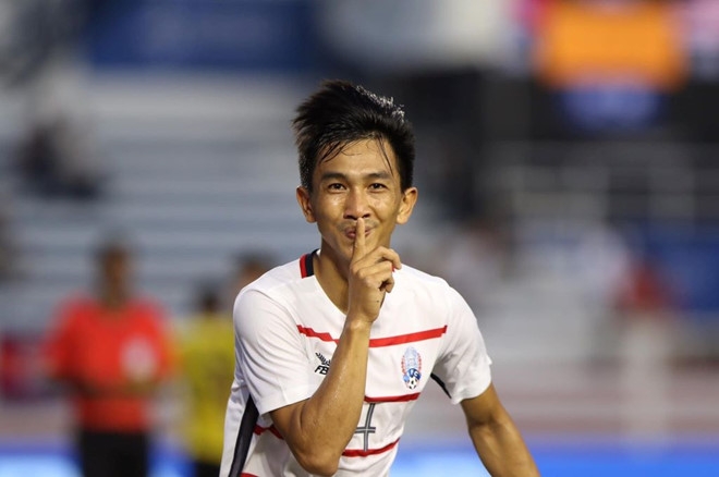 Thầy Park: "Tiền đạo gốc Việt là át chủ bài của U22 Campuchia" hlv park tien dao goc viet la at chu bai cua u22 campuchia