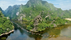 khoe thanh tich xuyen viet trong hon 19 gio phuot thu viet bi chi trich va nghi ngo