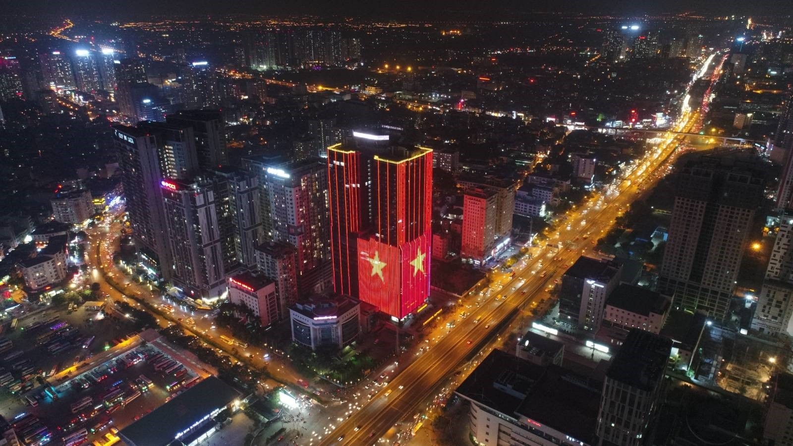 hang loat cao oc cua sunshine group nhuom do quoc ky co vu viet nam truoc tran ck sea games 30