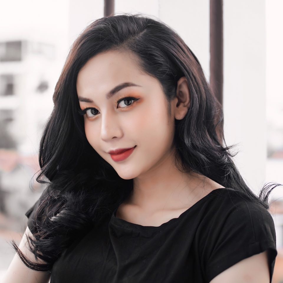Nhan sắc gây bất ngờ sau khi chuyển giới của nam thí sinh từng thi 'Thách thức danh hài' nhan sac gay bat ngo sau khi chuyen gioi cua nam thi sinh tung thi thach thuc danh hai