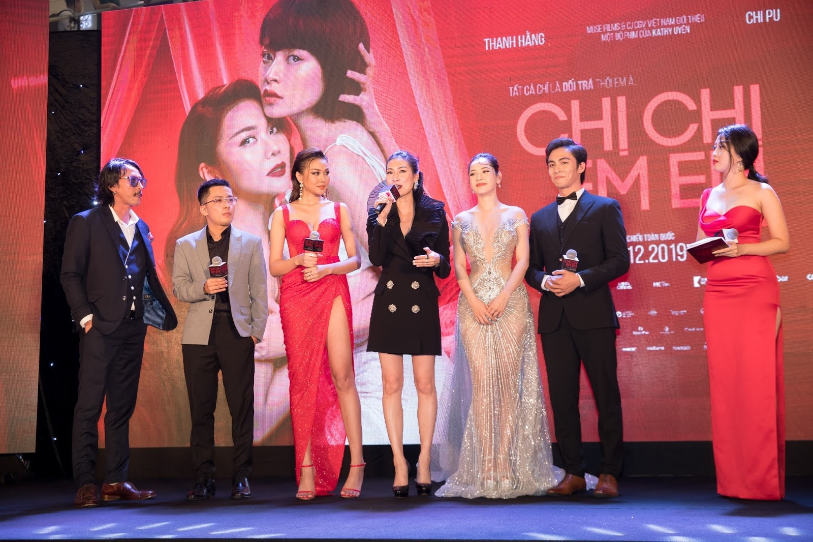 nha san xuat will vu tung thuyet phuc chi pu di o tro trong khu o chuot