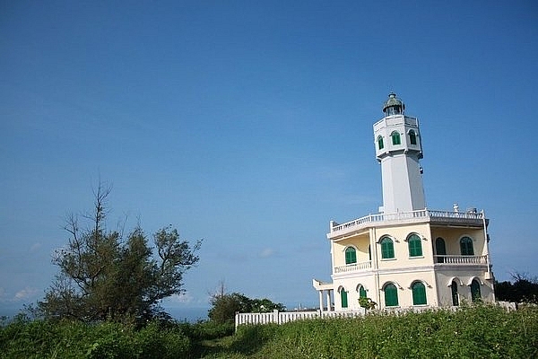 Trải nghiệm khó quên ở đảo Bạch Long Vĩ: hòn đảo xa nhất Vịnh Bắc Bộ bach long vi nhu chu rong con mai me say ngu doi cho duoc danh thuc
