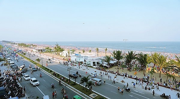 Sầm Sơn đã có cách "làm mới" để hút khách du lịch dịp hè 2019 sam son da co buoc lam moi de thu hut du khach dip he 2019