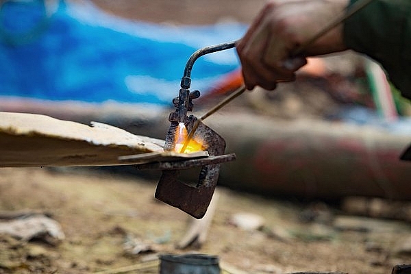 Tàu biển tiền tỷ "made in" Quất Lâm tau bien tien ty made in quat lam