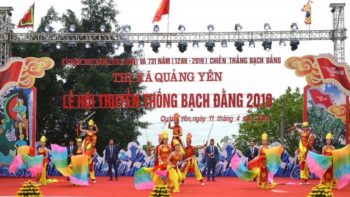 Carnaval Hạ Long chào đón du khách dịp nghỉ lễ 30/4 canaval ha long chao don du khach dip nghi le 304