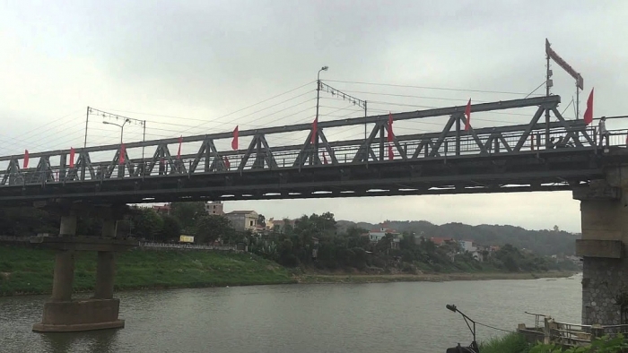 Dòng sông nào chảy ngược duy nhất ở nước ta? dong song nao chay nguoc duy nhat o nuoc ta