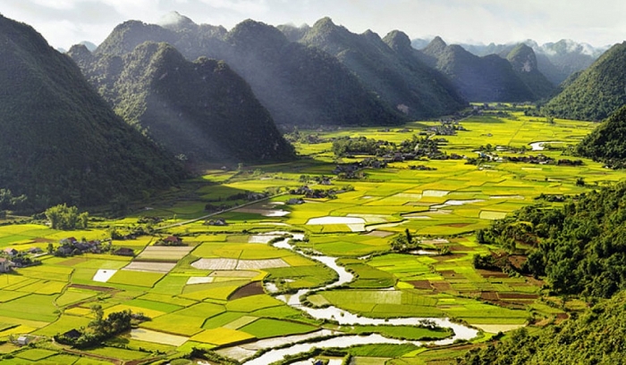 Dòng sông nào chảy ngược duy nhất ở nước ta? dong song nao chay nguoc duy nhat o nuoc ta