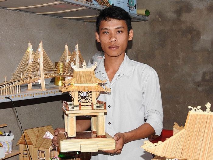 An Giang: Trai làng 9X kiếm bộn tiền nhờ... que tăm an giang trai lang 9x kiem bon tien nho que tam
