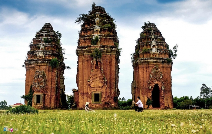 thap co nghin nam o mien dat vo troi van